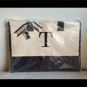 NWT T Initial Canvas Tote